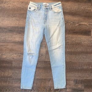 KanCan Light Washed Distressed Jeans Women’s Size 9/28